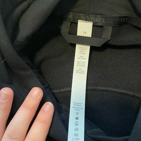 All yours cropped hoodie - Picture 3 of 6